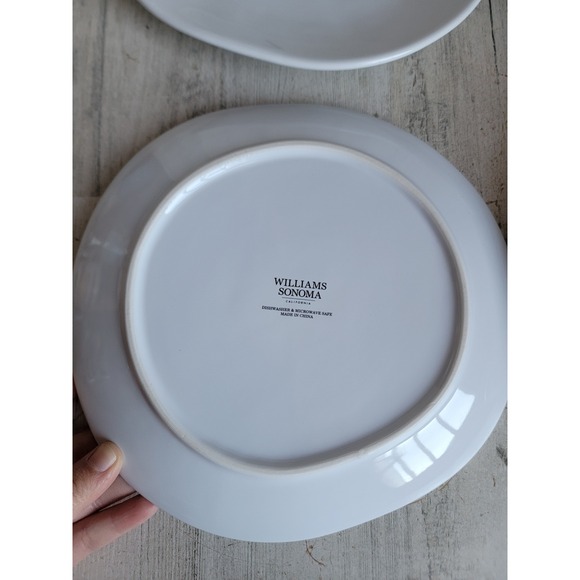 Williams Sonoma 9" American flag White plain dish set USA home decor - Picture 7 of 9